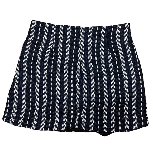 Haute Rogue Urban Outfitters Chevron Knit Mini Skirt Blue & White - Medium - Picture 3 of 14